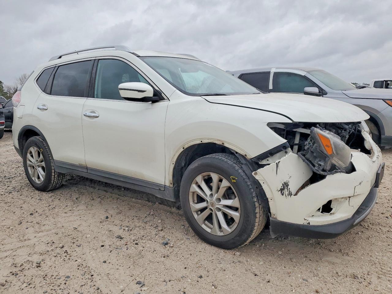 2016 NISSAN ROGUE S photo 4