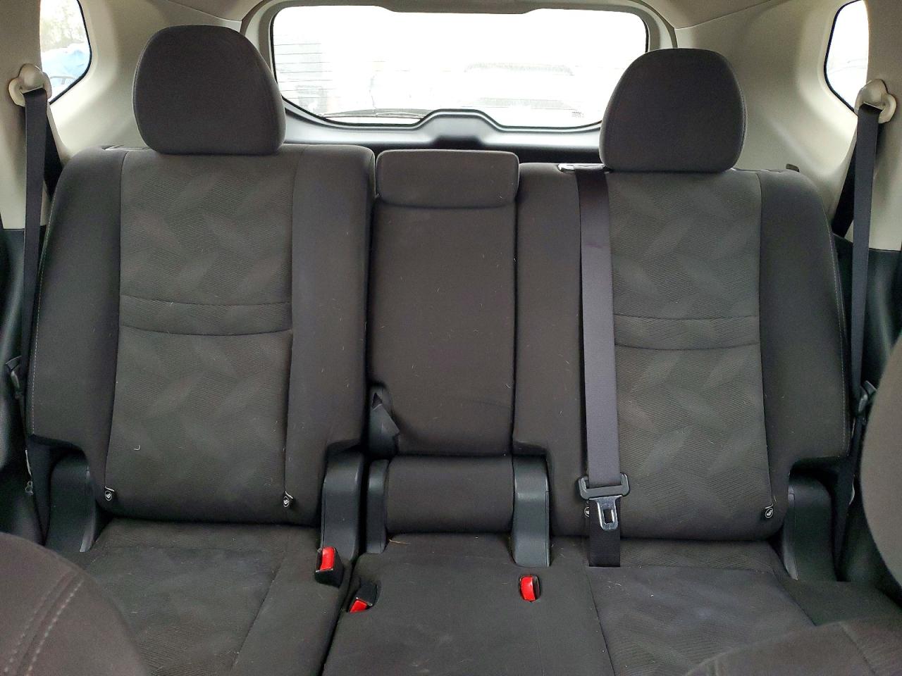 2016 NISSAN ROGUE S photo 10