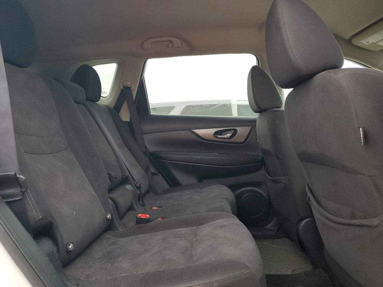 2016 NISSAN ROGUE S photo 11