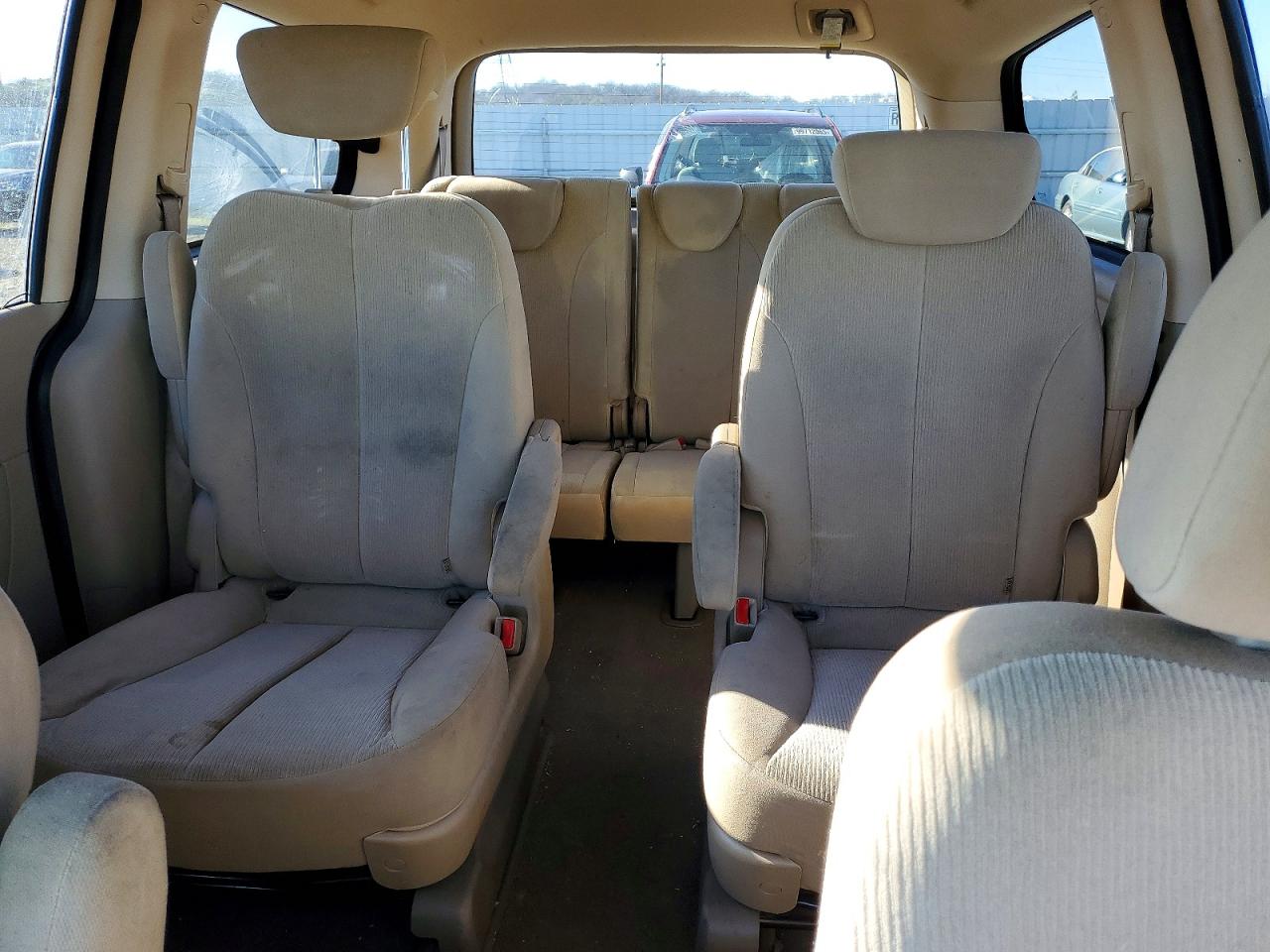 2009 KIA SEDONA EX photo 10