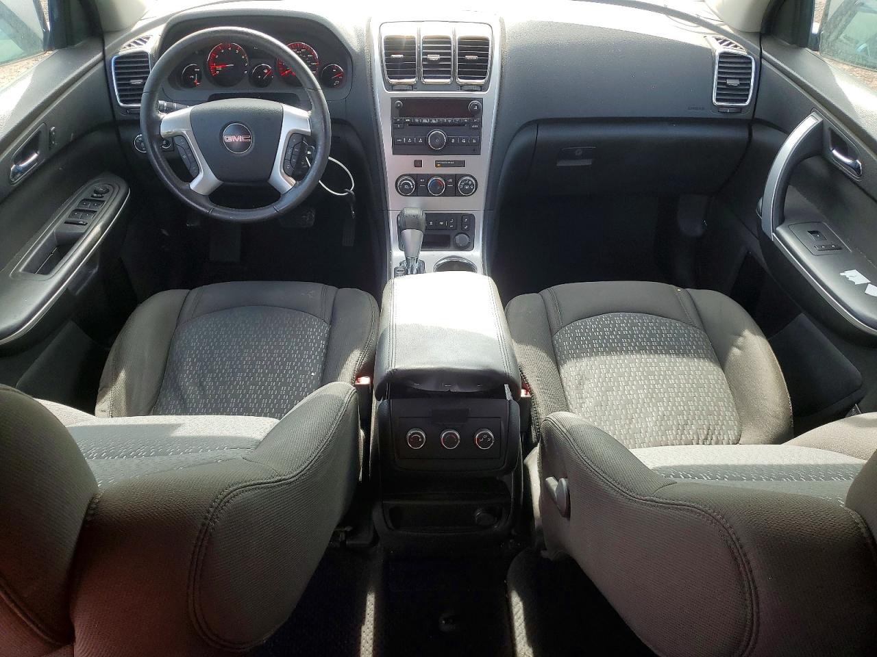 2011 GMC ACADIA SLE photo 8