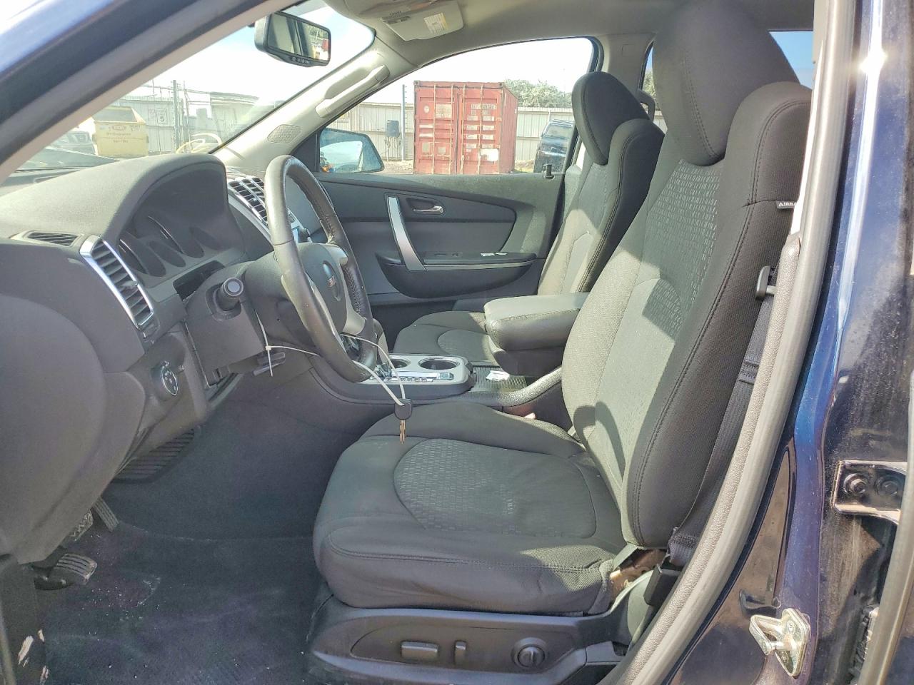 2011 GMC ACADIA SLE photo 7