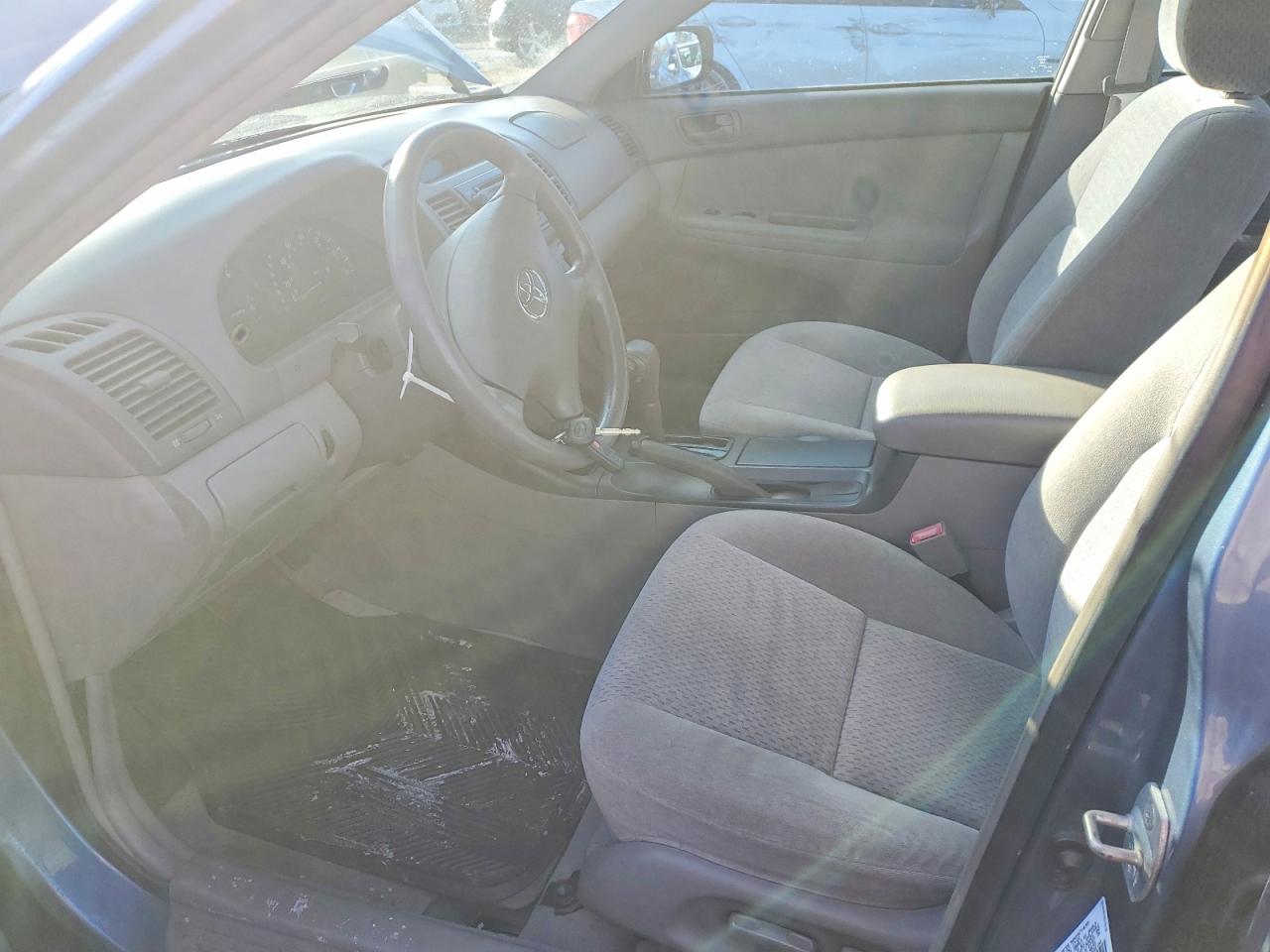 2003 TOYOTA CAMRY LE photo 7