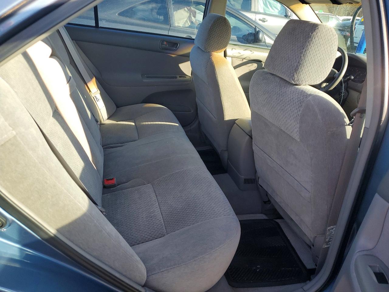 2003 TOYOTA CAMRY LE photo 10