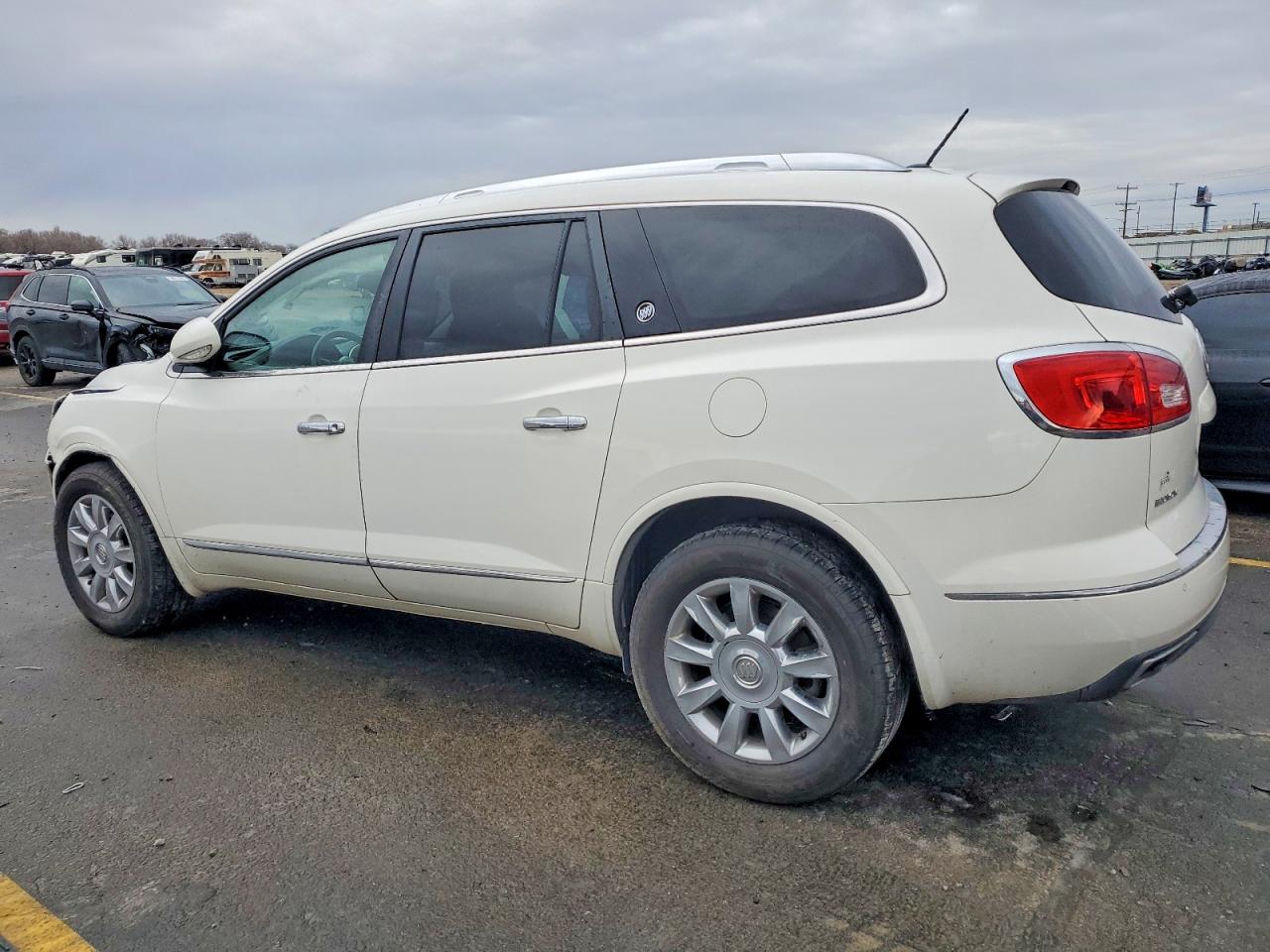 2014 BUICK ENCLAVE photo 2