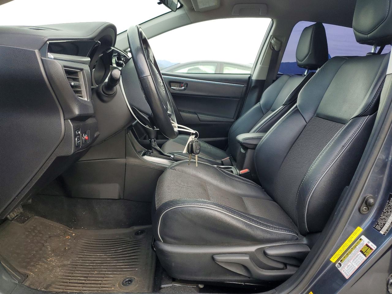 2015 TOYOTA COROLLA L photo 7