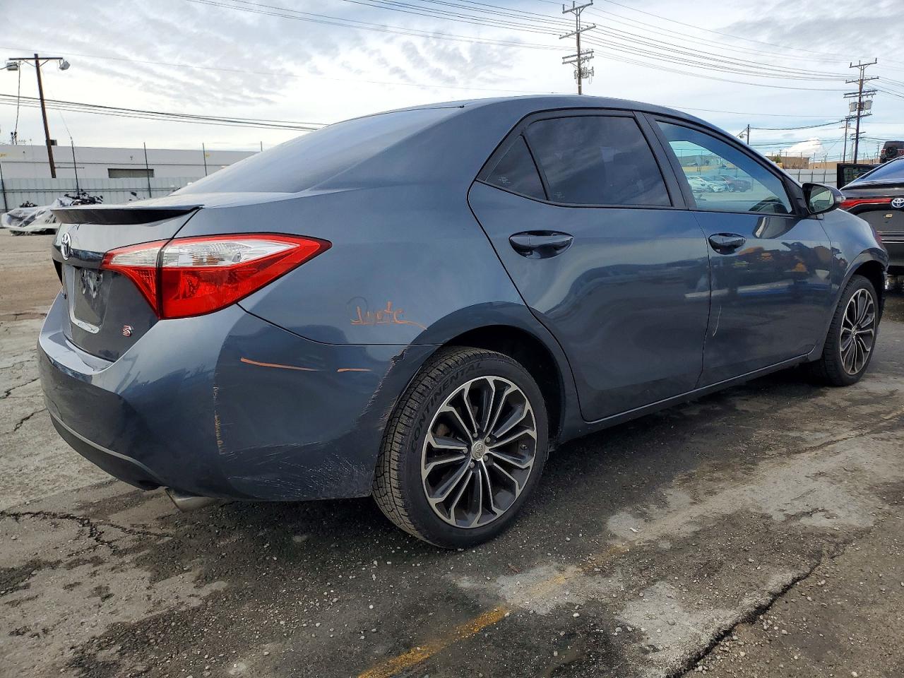 2015 TOYOTA COROLLA L photo 3