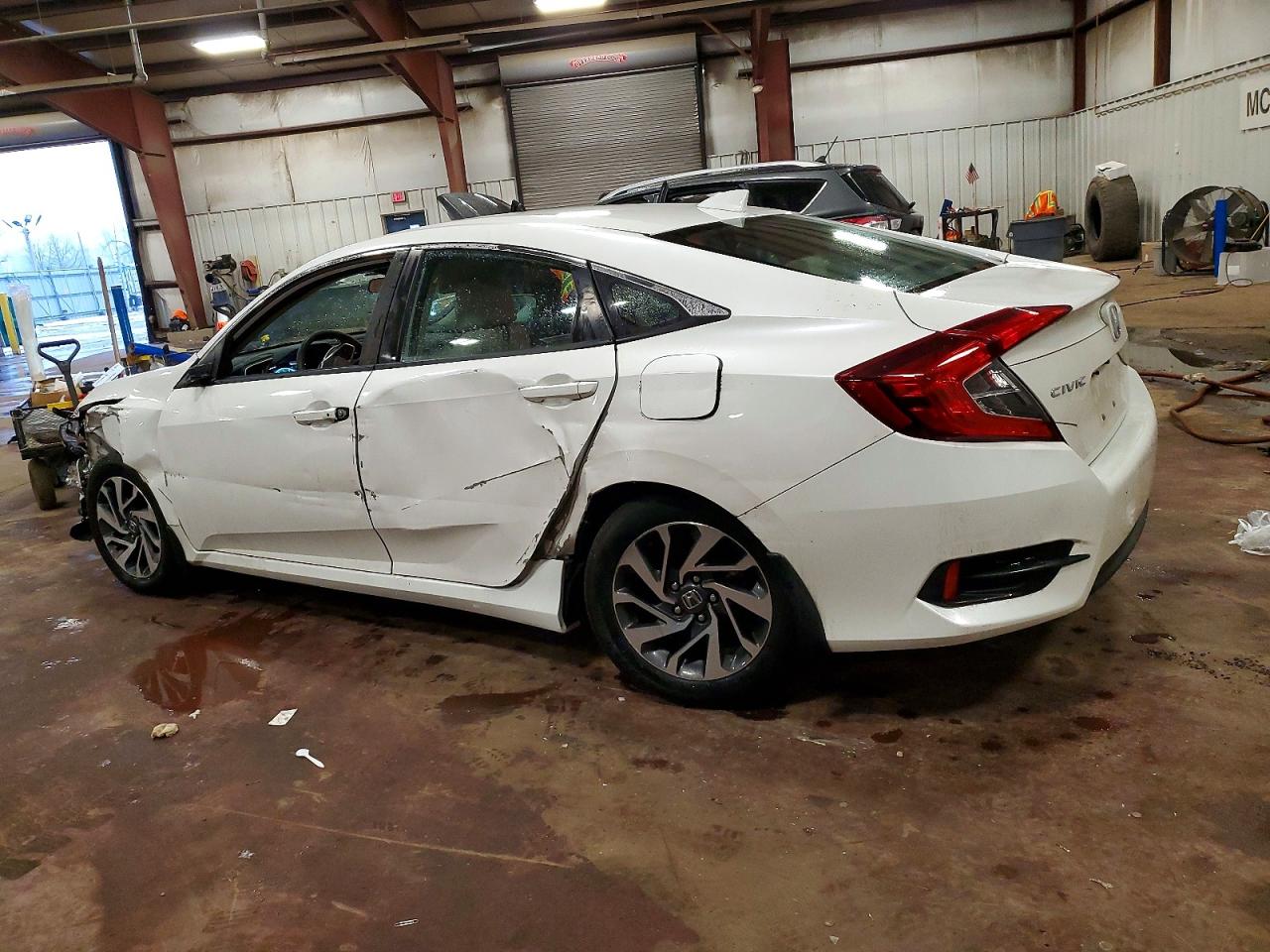 2017 HONDA CIVIC EX photo 2