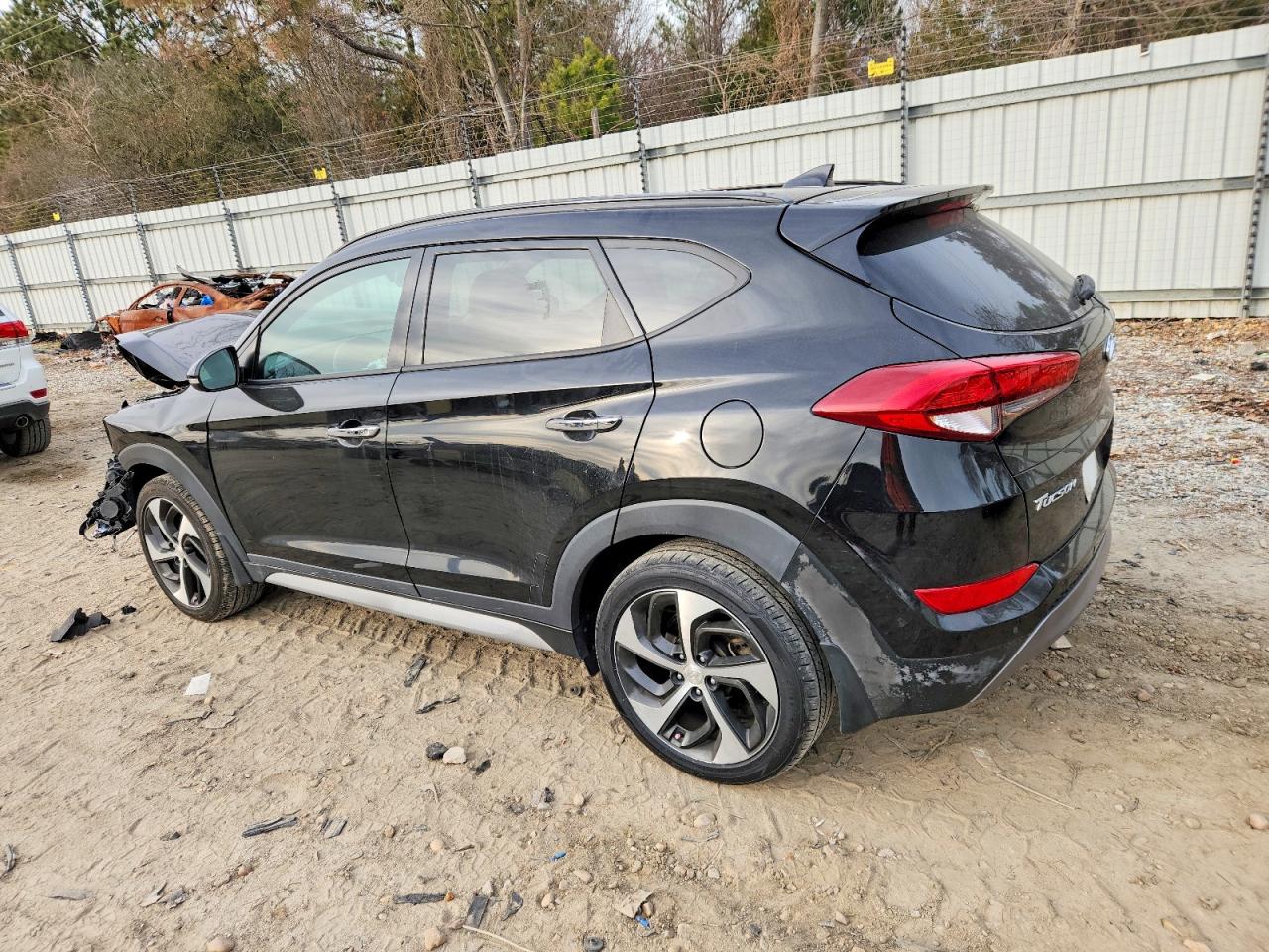 2018 HYUNDAI TUCSON VALUE photo 2