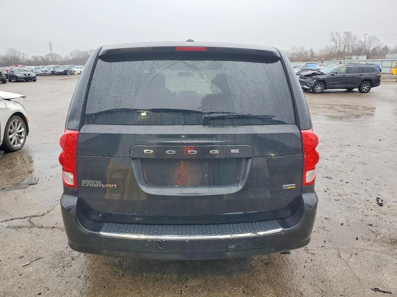 2015 DODGE GRAND CARAVAN SE photo 11