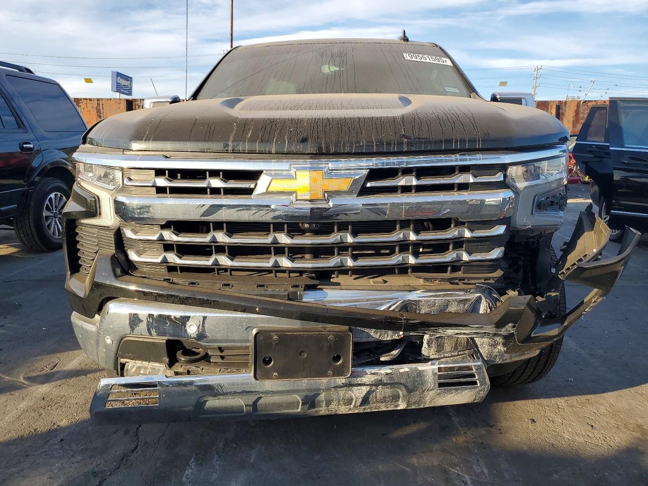2023 CHEVROLET SILVERADO C1500 LTZ photo 5