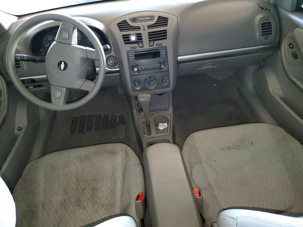 2004 CHEVROLET MALIBU photo 8