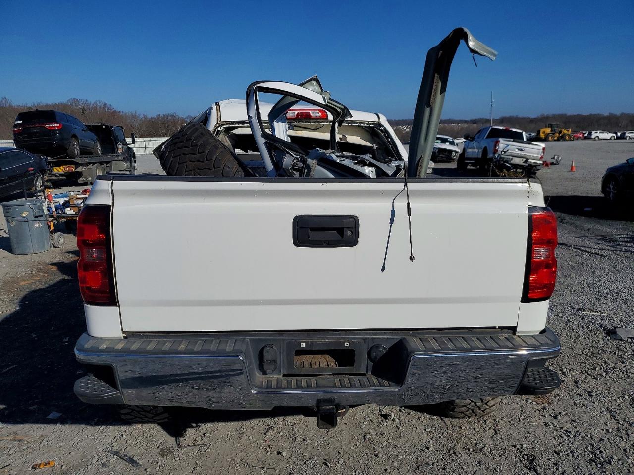 2014 CHEVROLET SILVERADO K1500 LT photo 6