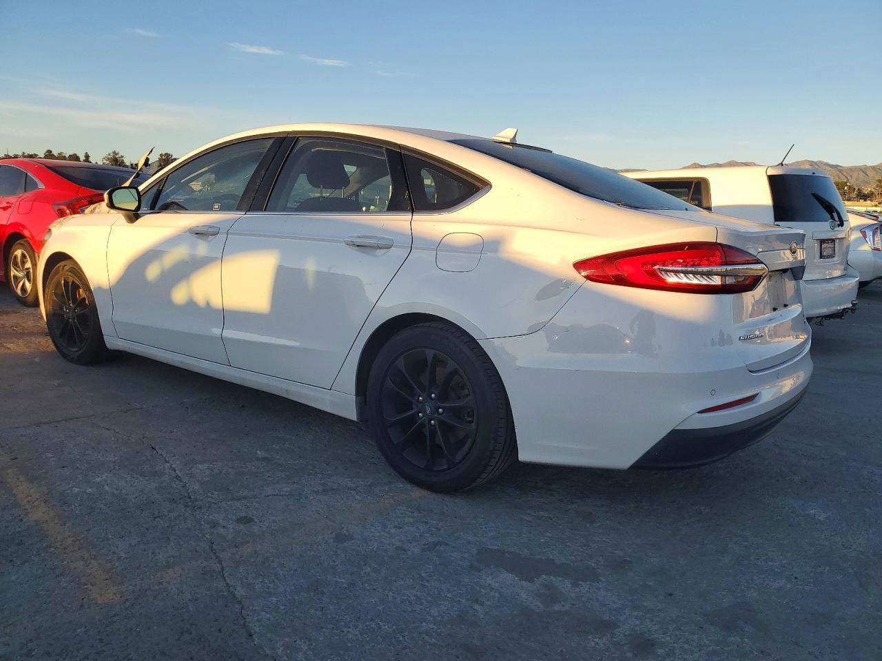 2019 FORD FUSION SE photo 3