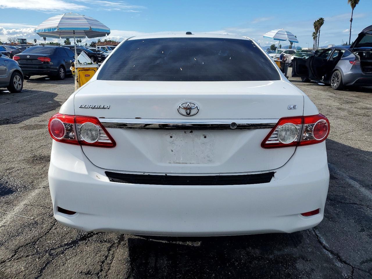 2013 TOYOTA COROLLA BASE photo 6