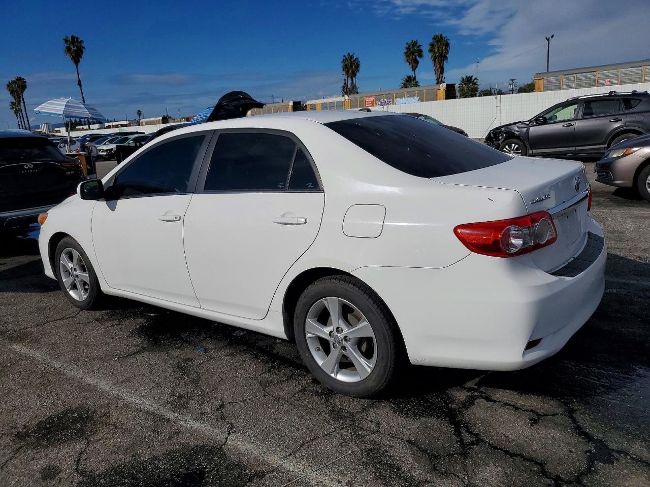 2013 TOYOTA COROLLA BASE photo 2