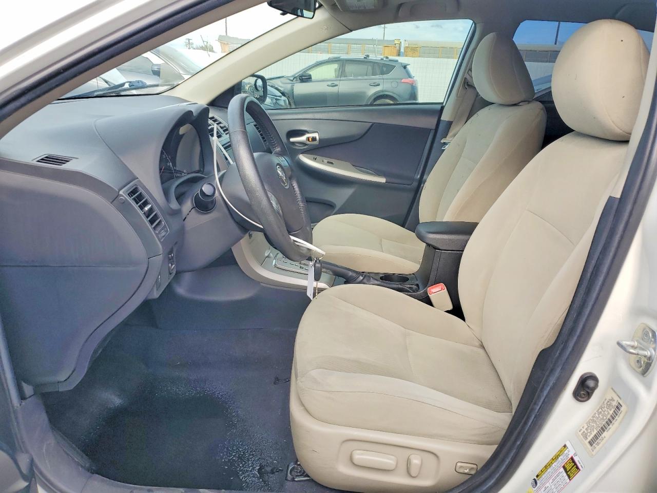 2013 TOYOTA COROLLA BASE photo 7