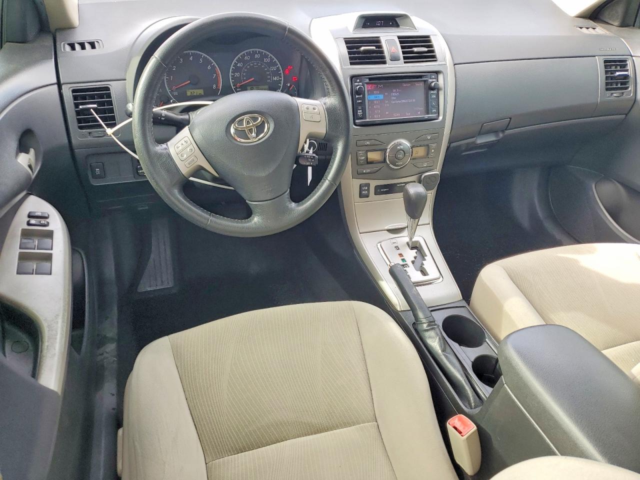 2013 TOYOTA COROLLA BASE photo 8