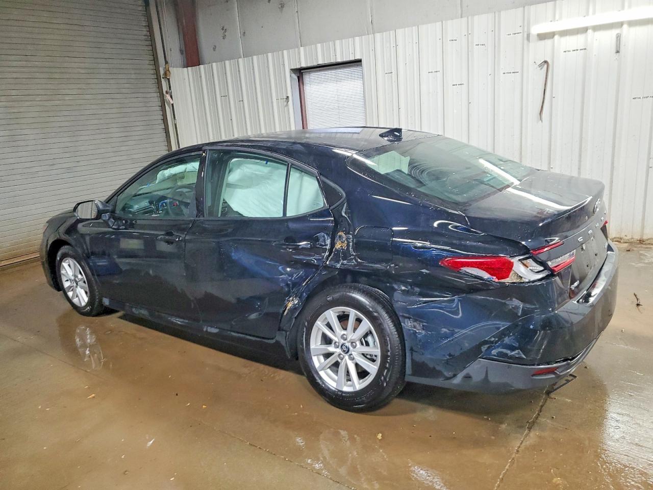 2025 TOYOTA CAMRY LE photo 2