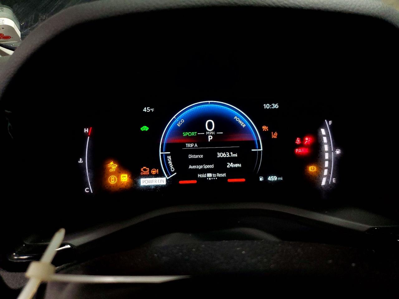 2025 TOYOTA CAMRY LE photo 9
