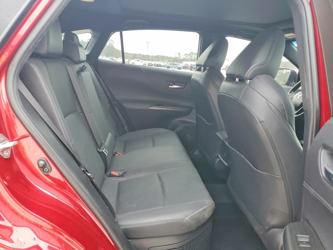 2024 TOYOTA VENZA LE photo 11