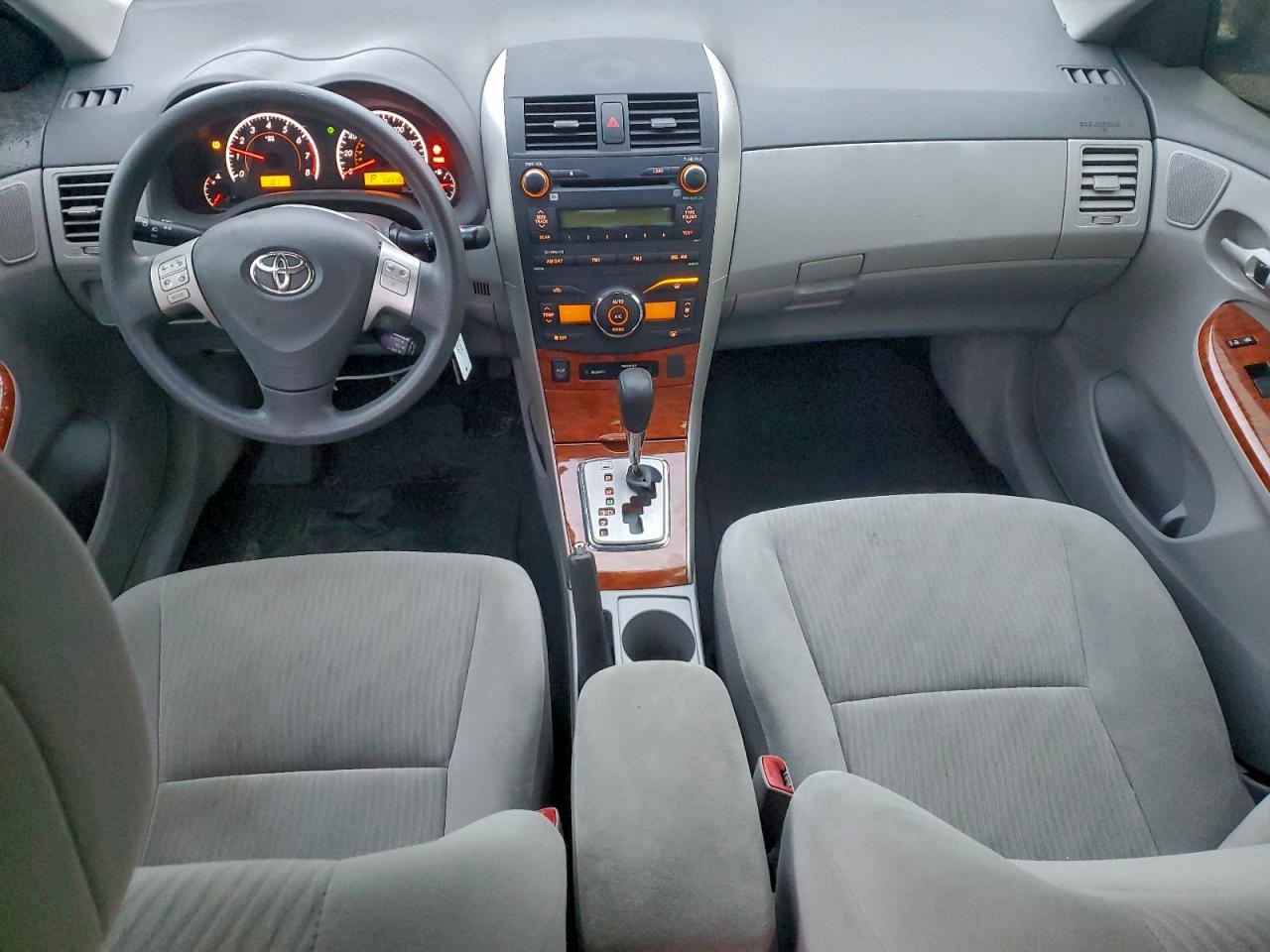 2010 TOYOTA COROLLA BASE photo 8