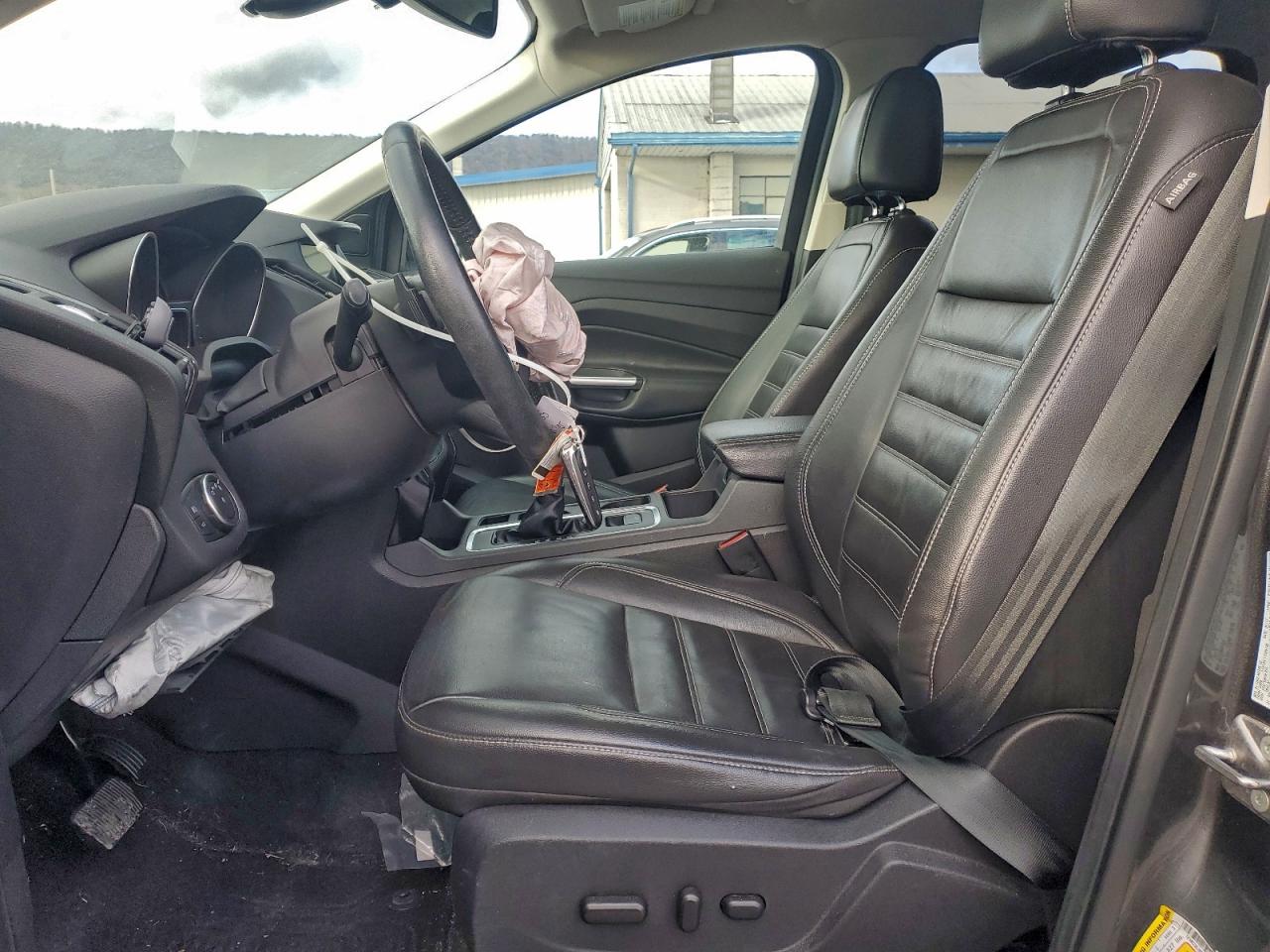 2017 FORD ESCAPE TITANIUM photo 7