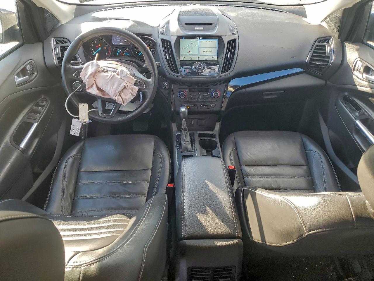 2017 FORD ESCAPE TITANIUM photo 8