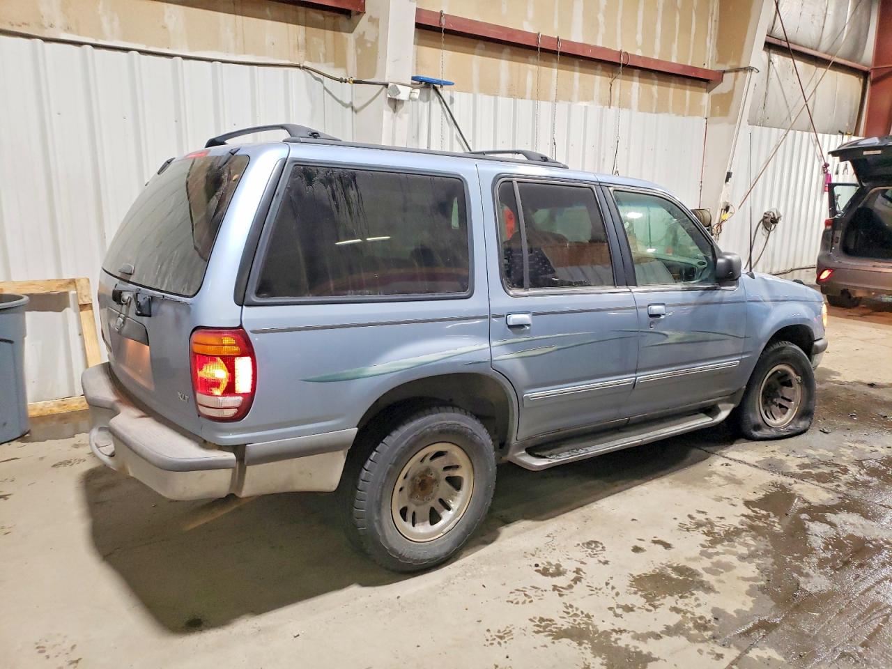 1998 FORD EXPLORER photo 3