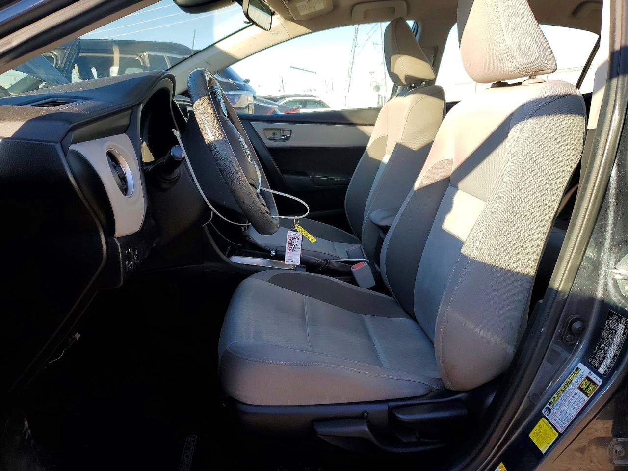 2017 TOYOTA COROLLA L photo 7