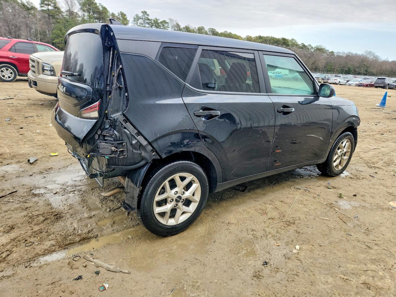 2024 KIA SOUL LX photo 3