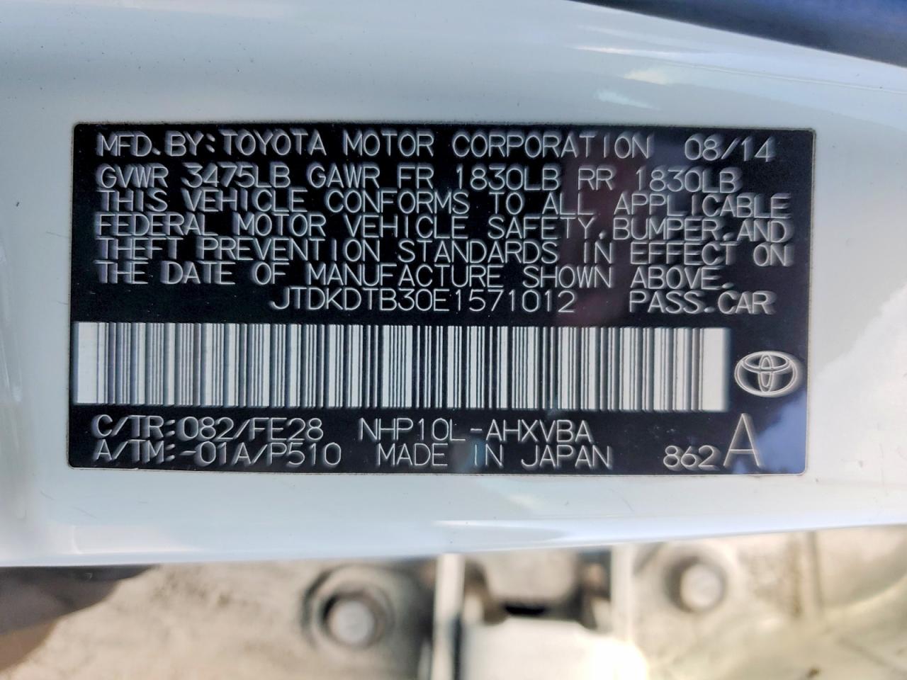 2014 TOYOTA PRIUS C photo 12