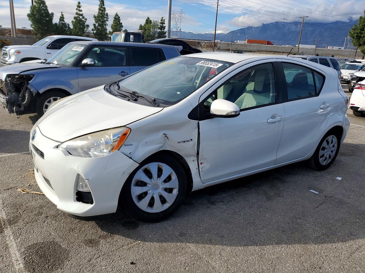2014 TOYOTA PRIUS C