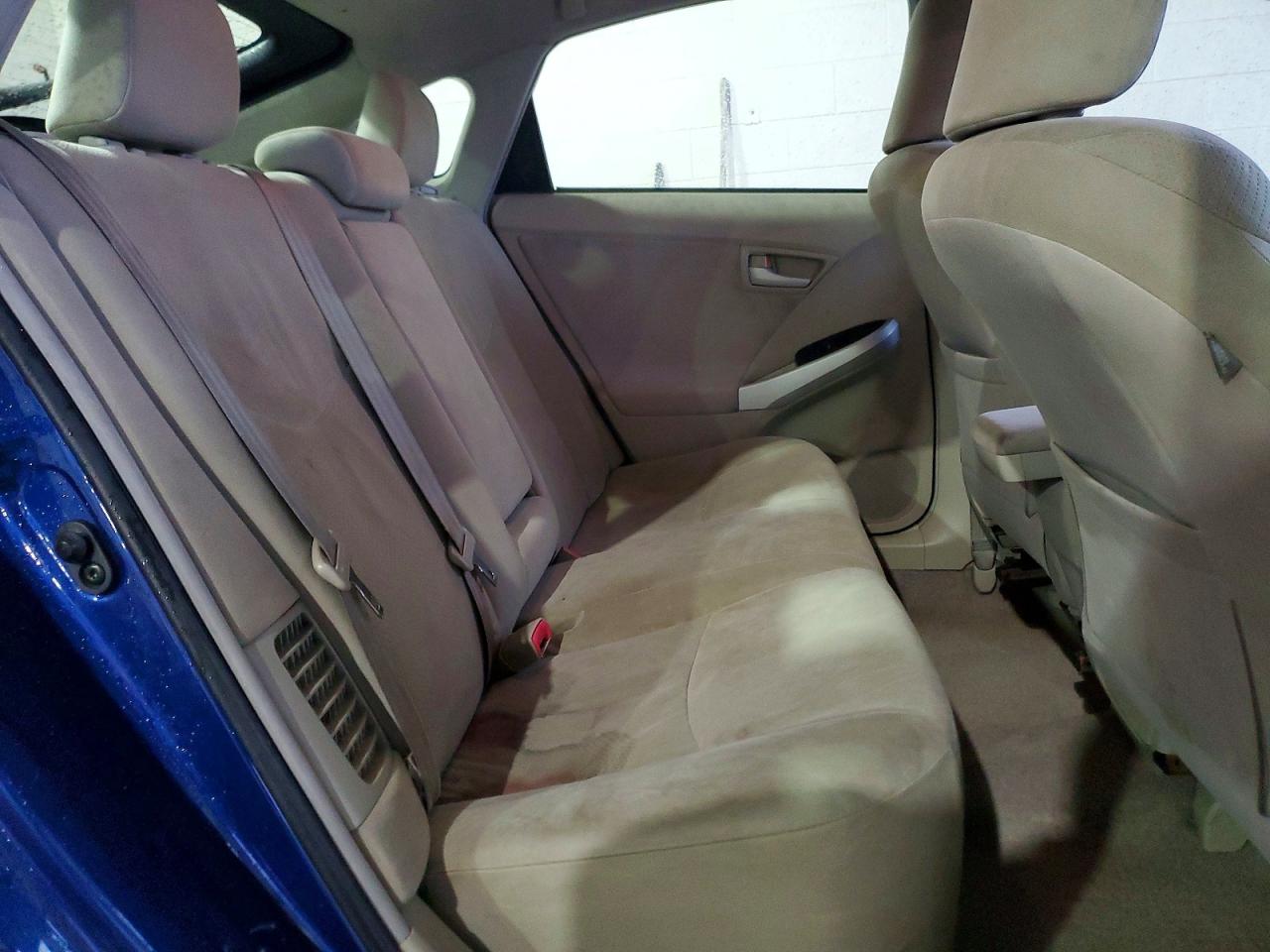 2011 TOYOTA PRIUS photo 10