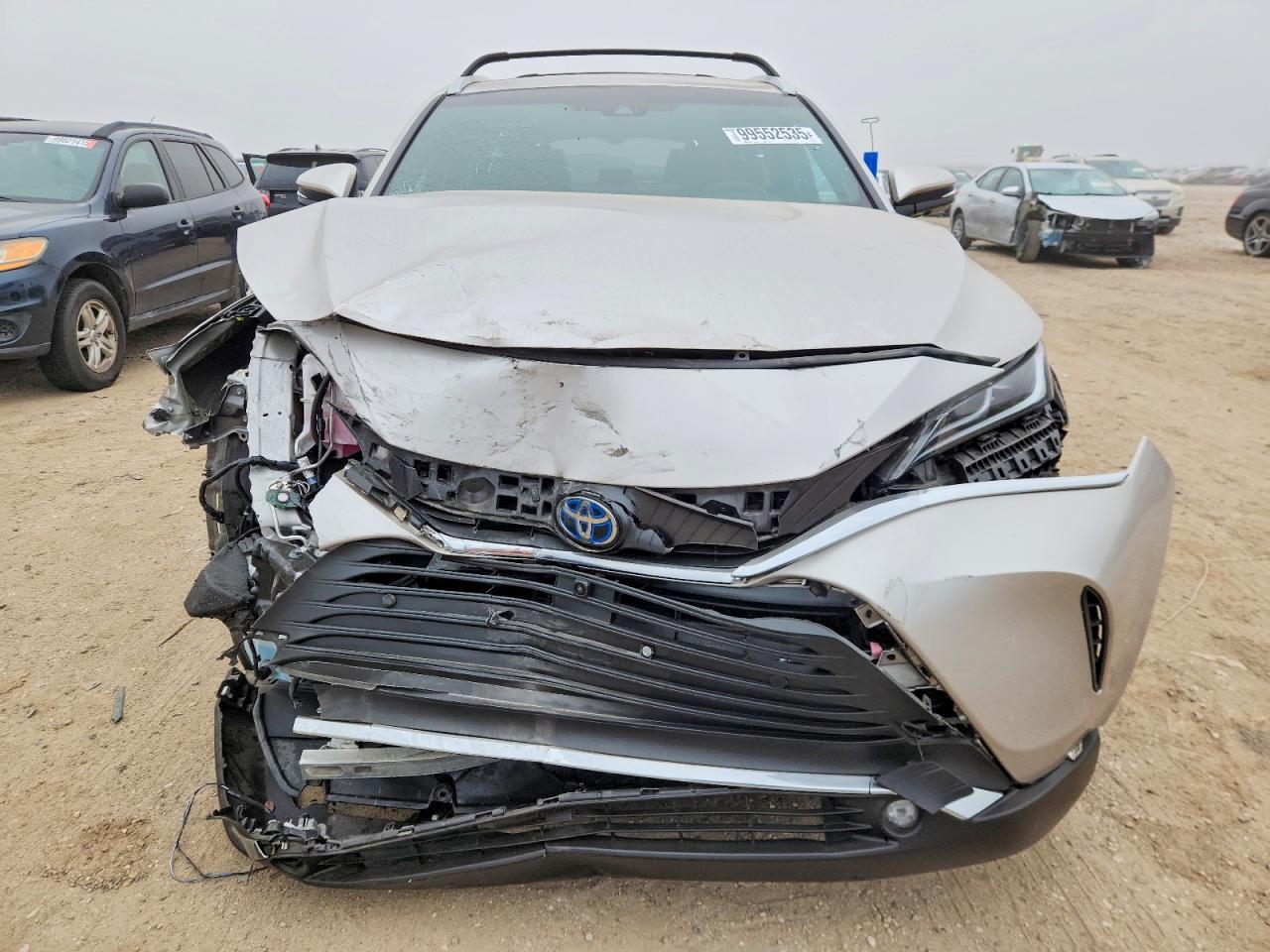 2024 TOYOTA VENZA LE photo 5