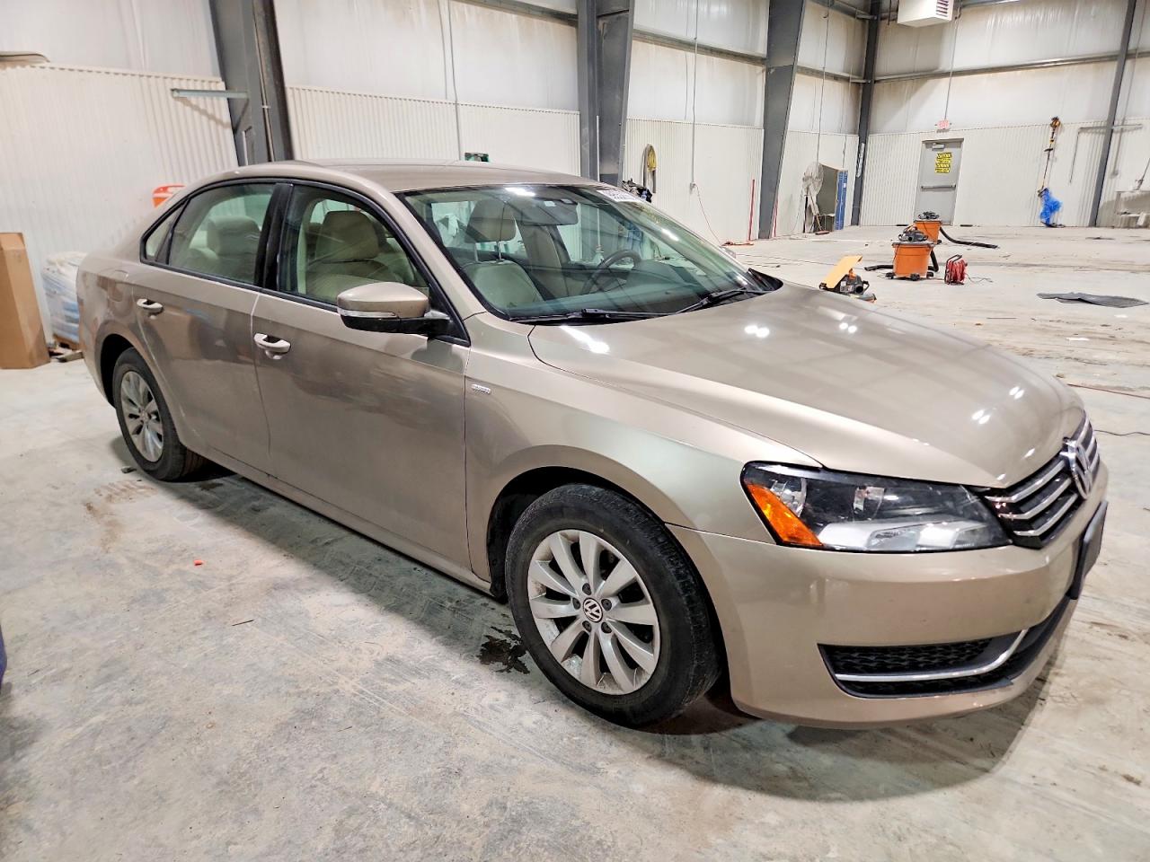 2015 VOLKSWAGEN PASSAT photo 7