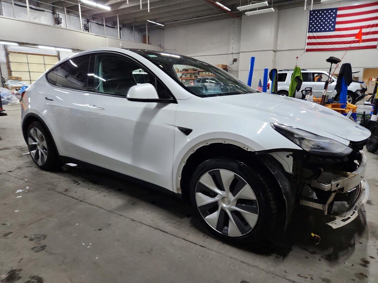 2021 TESLA MODEL Y photo 4