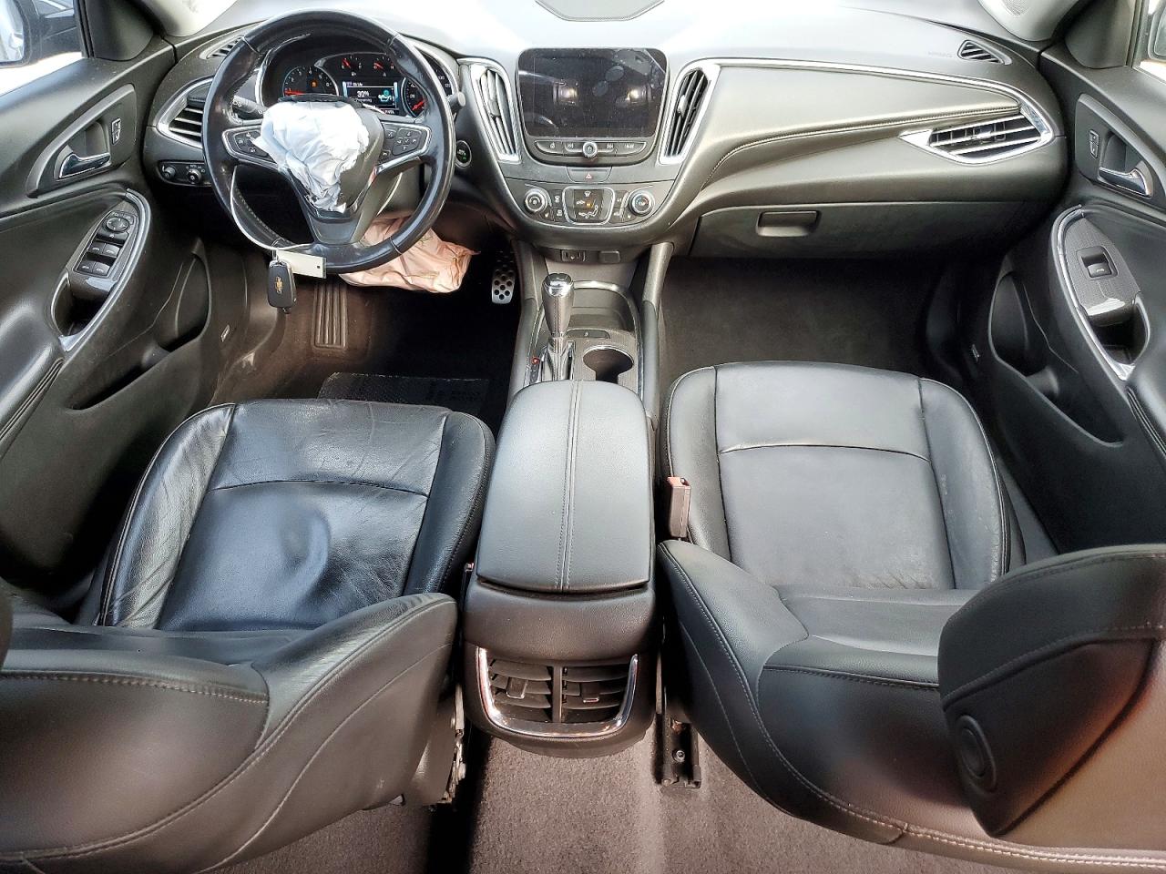 2016 CHEVROLET MALIBU LT photo 8