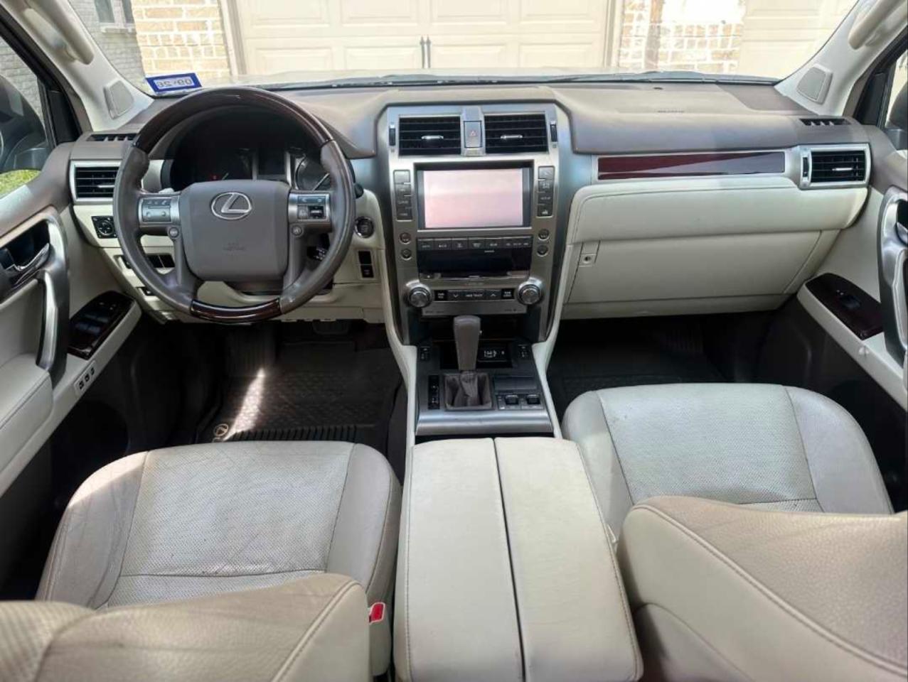 2019 LEXUS GX 460 photo 9