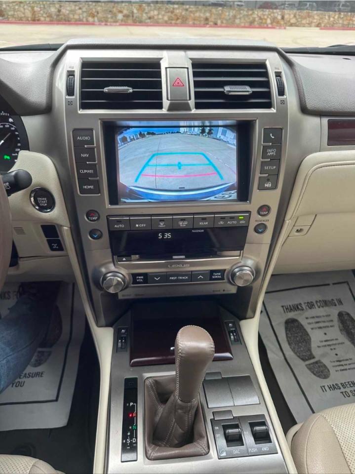 2019 LEXUS GX 460 photo 12