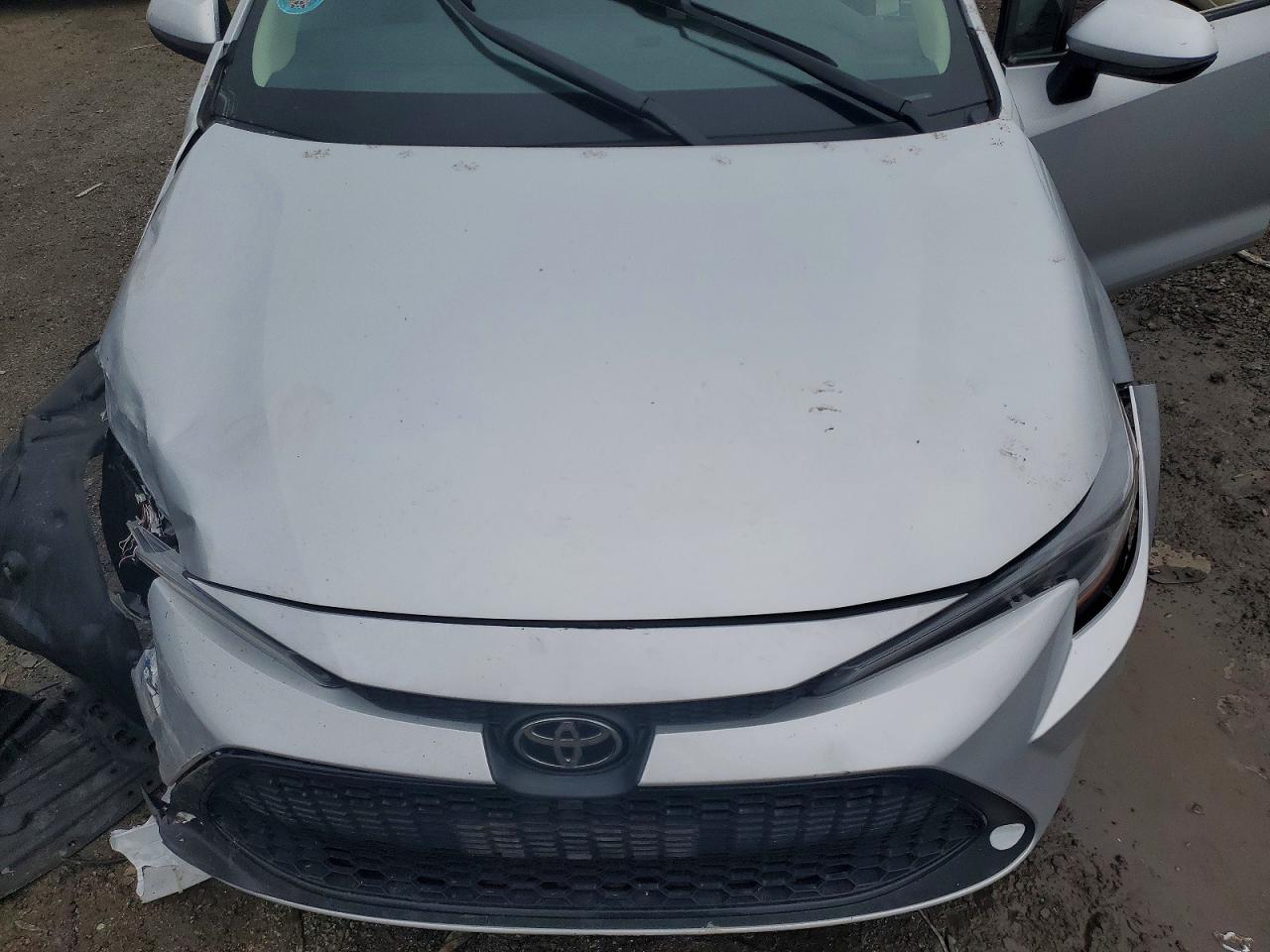 2022 TOYOTA COROLLA LE photo 11