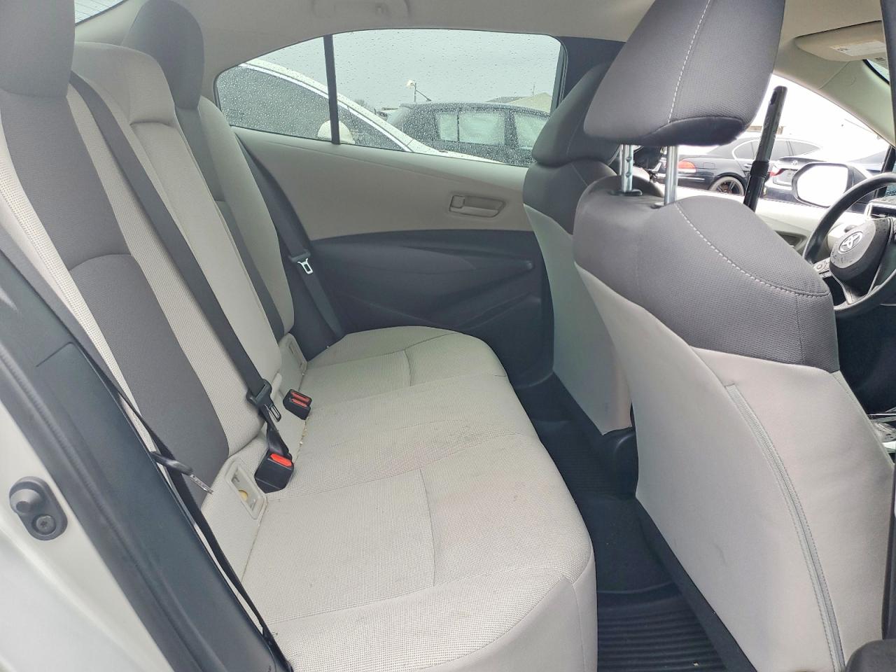 2022 TOYOTA COROLLA LE photo 10