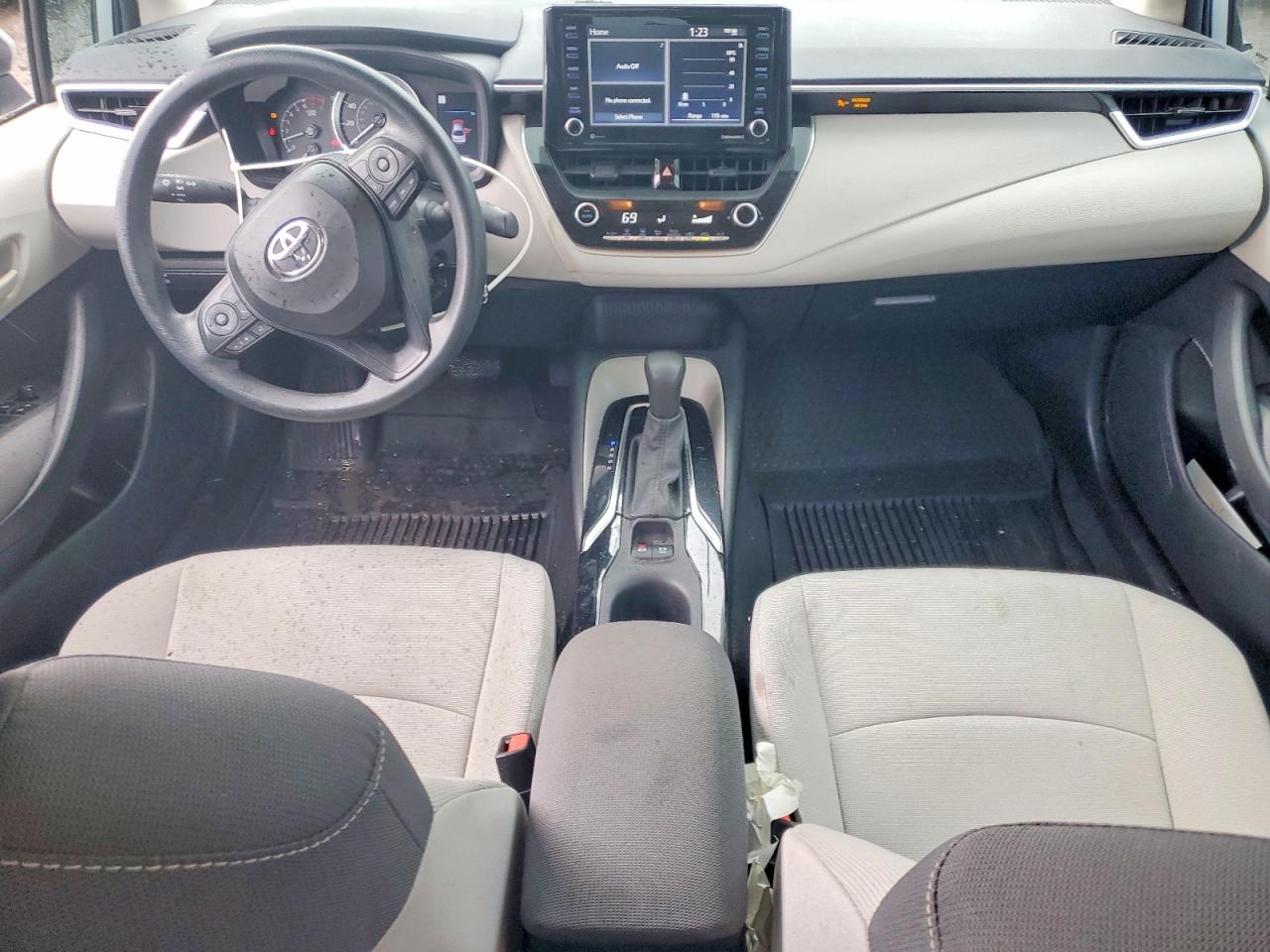 2022 TOYOTA COROLLA LE photo 8