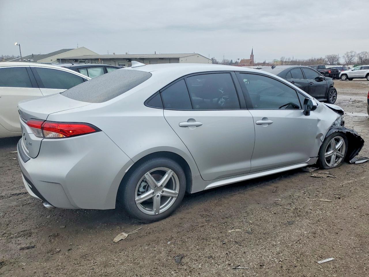 2022 TOYOTA COROLLA LE photo 3