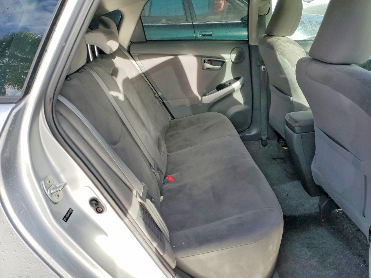 2010 TOYOTA PRIUS photo 10