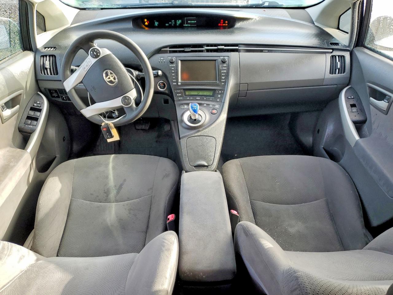 2010 TOYOTA PRIUS photo 8