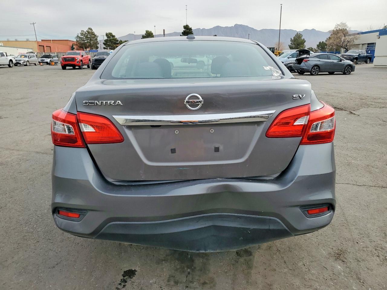 2018 NISSAN SENTRA S photo 6
