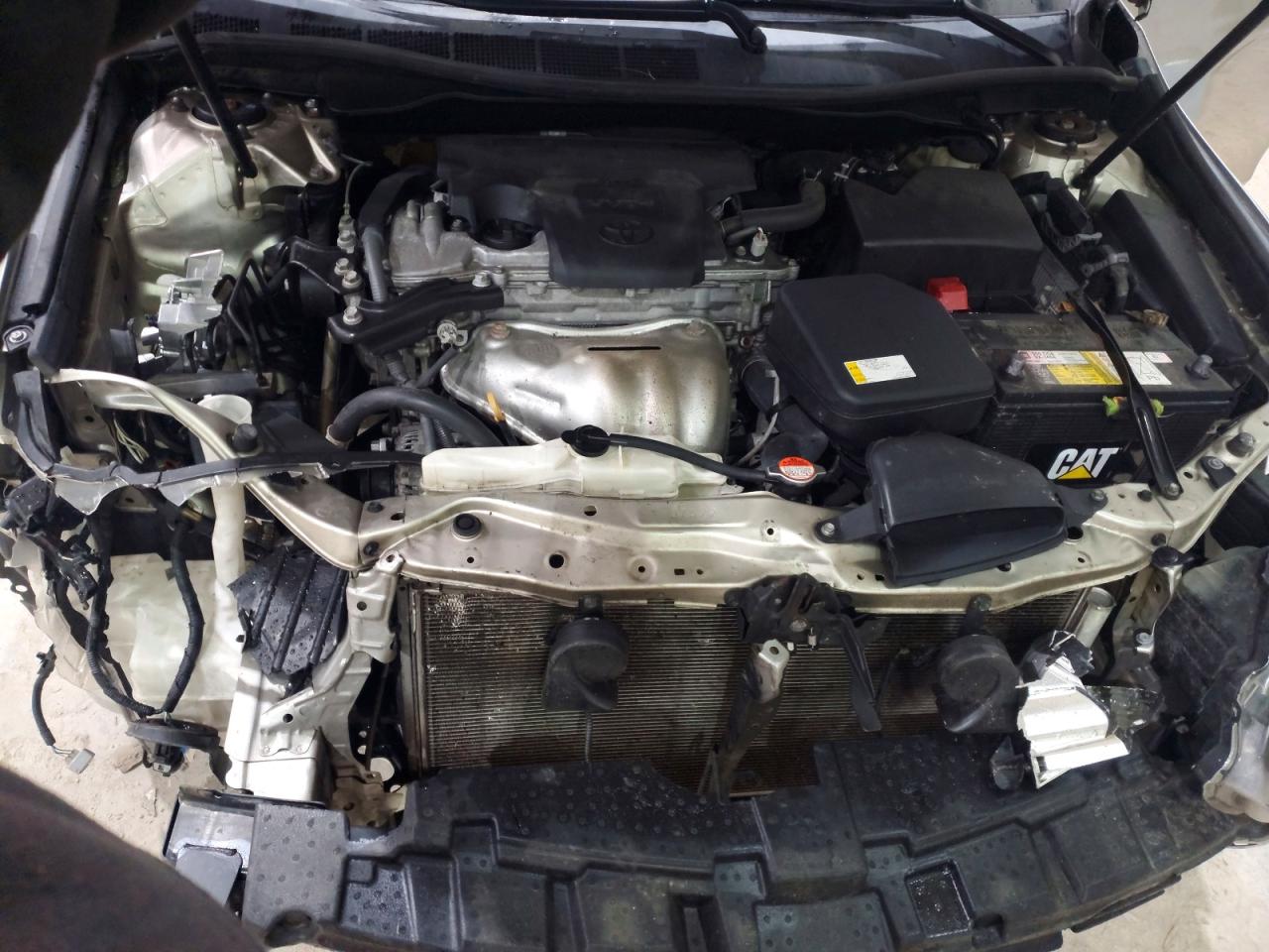 2016 TOYOTA CAMRY LE photo 11
