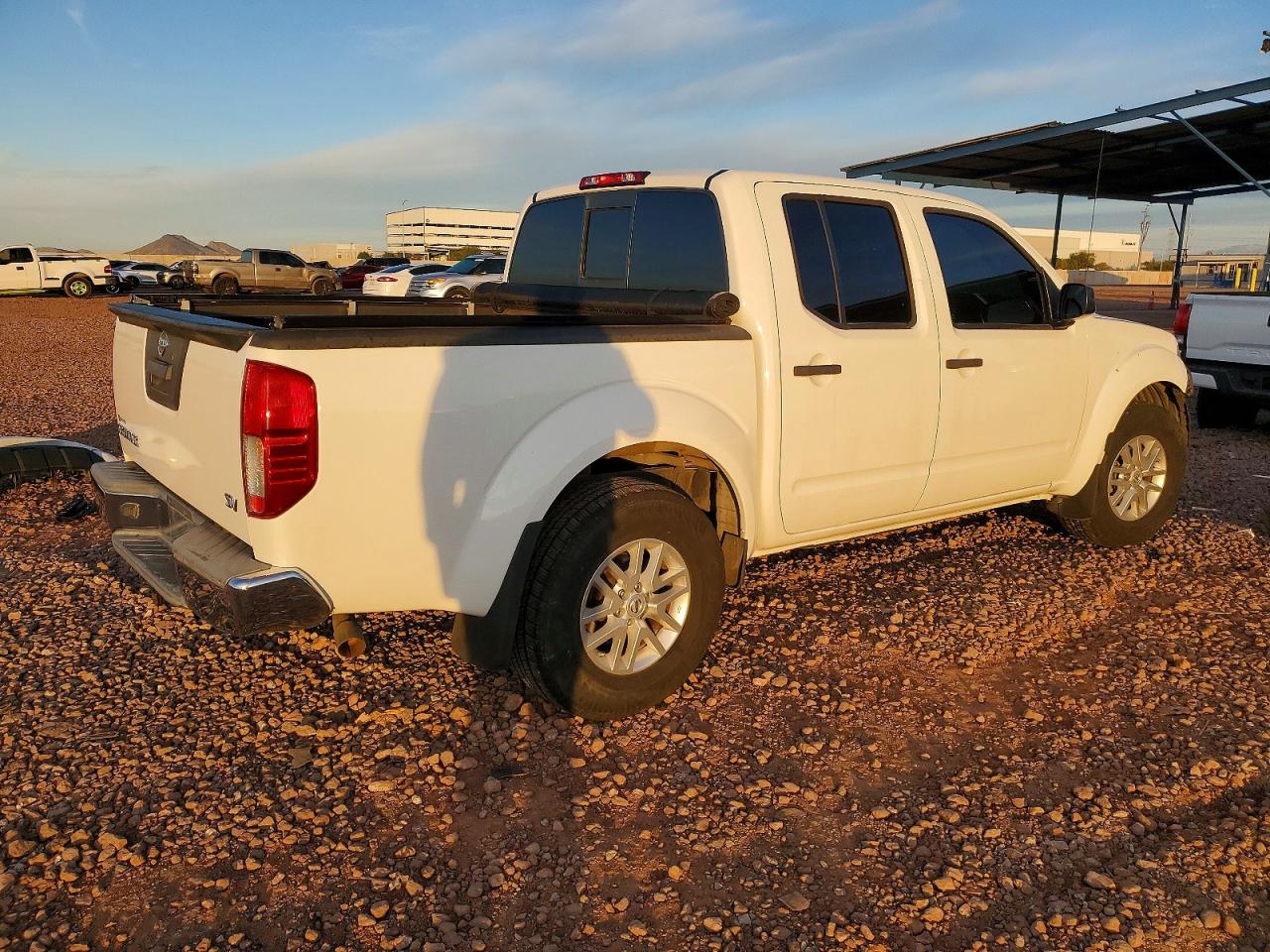 2017 NISSAN FRONTIER S photo 3
