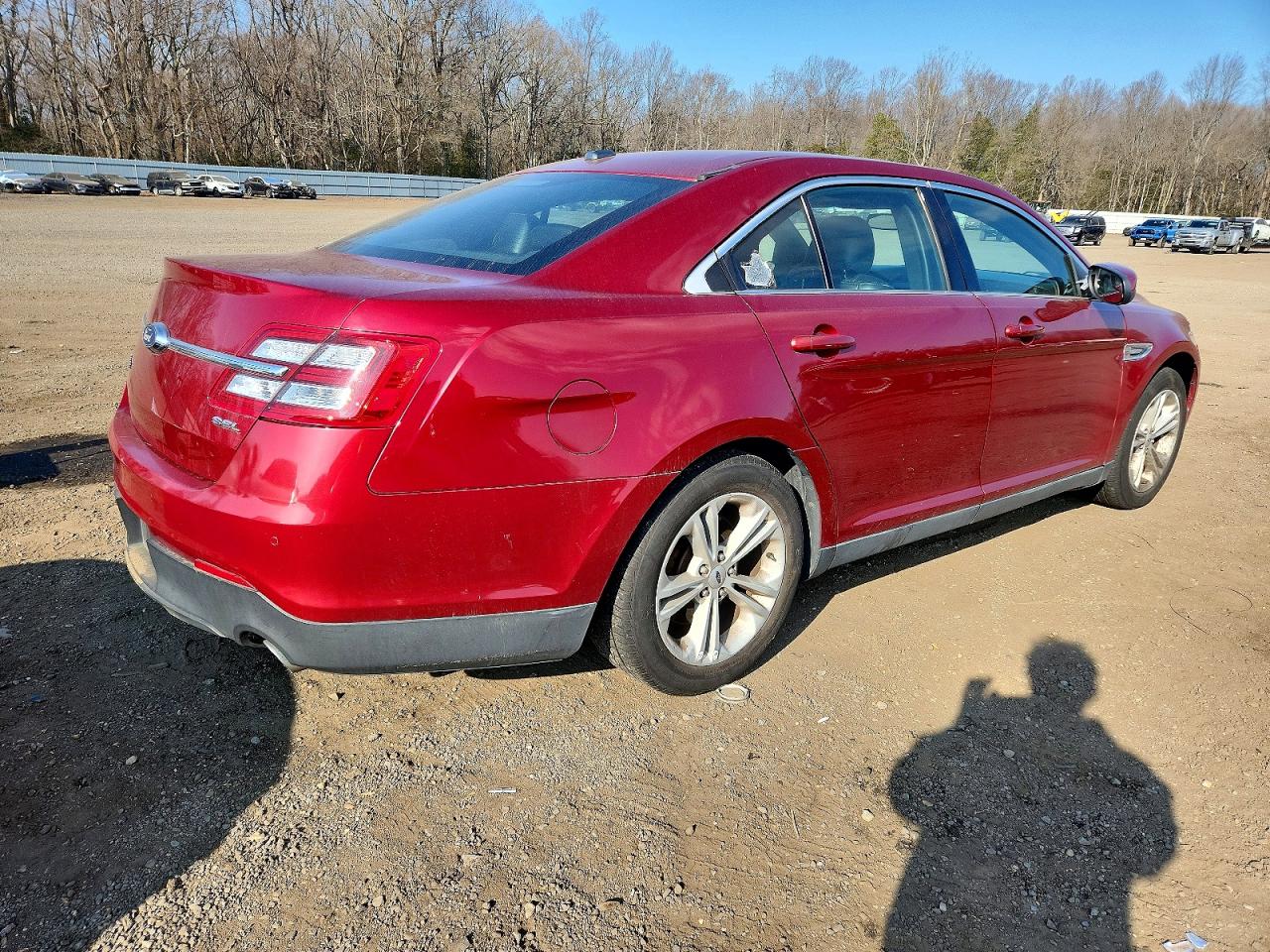 2016 FORD TAURUS SEL photo 3